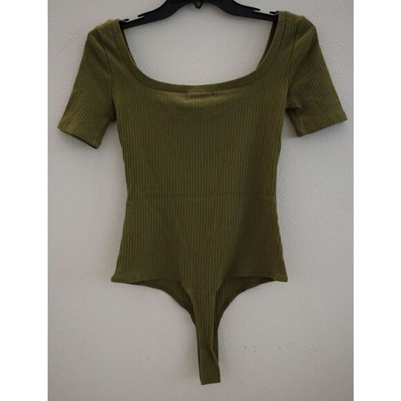n:philanthropy Women's Sz S Green Ribbed Short Sleeve Thong Bodysuit $108 - Picture 2 of 10